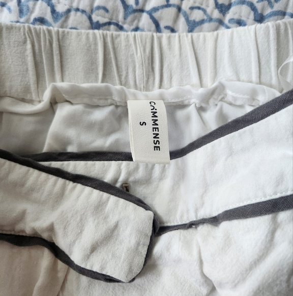 Commense White Button-Up Blouse and Shorts Set - Picture 8 of 9